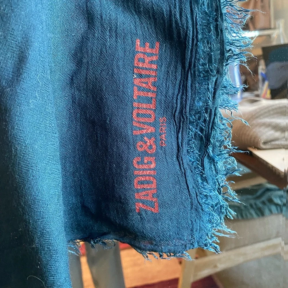 Z&V scarf - Picture 3 of 3